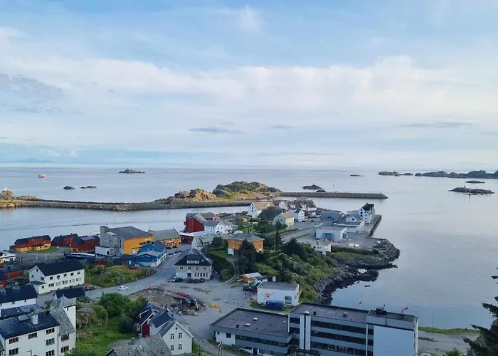 Angelas White House *