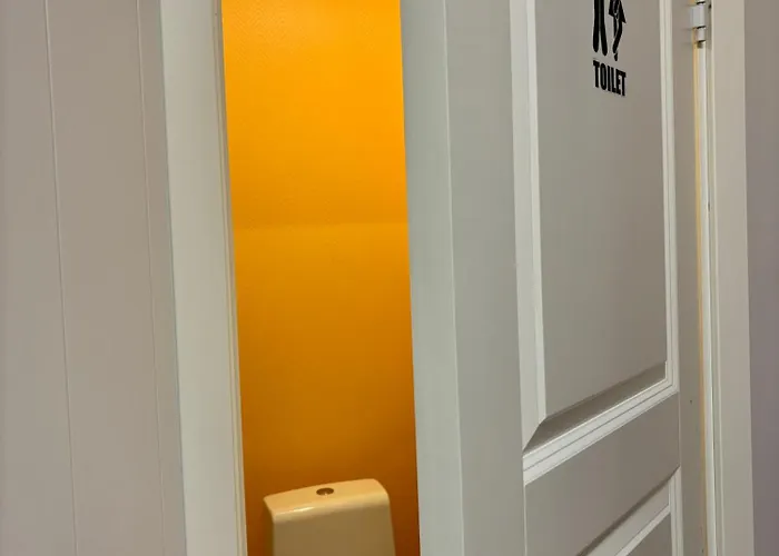 Casa de hóspedes Angelas White House *